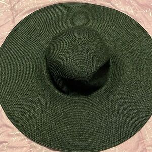 Women’s used floppy hat one size black